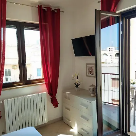 Casa Lucilla Vicino Castello E Centro Storico דירה *